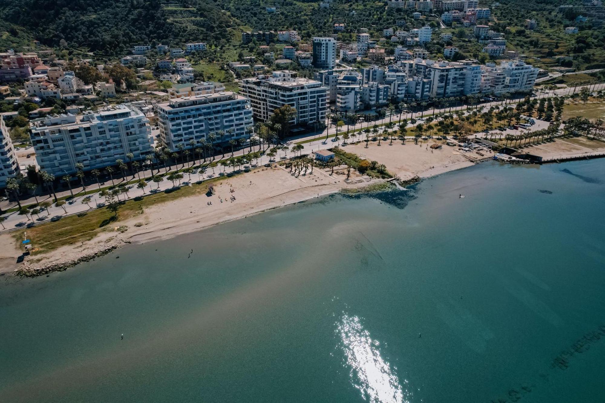 Duka Hotel Vlorë Exterior foto